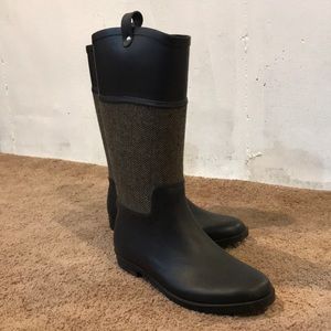Mid-Calf Rainboots